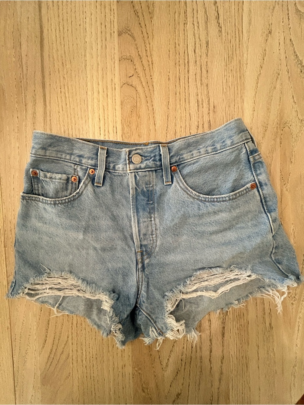 Light Blue Distressed Levi’s 501 Denim Women's Shorts